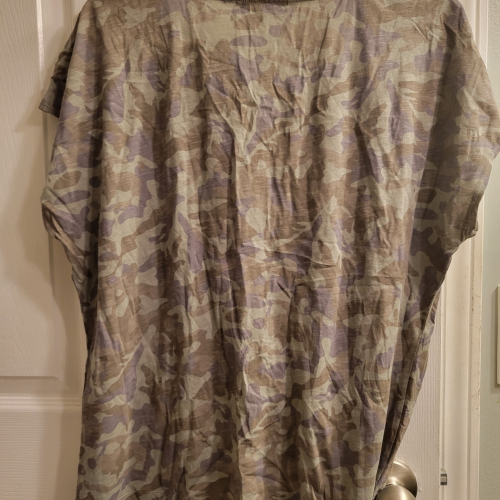 Women's top INC